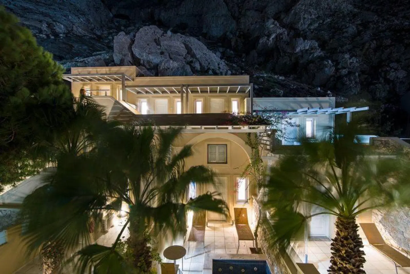 Antinea Suites & Spa Hotel EXTERIOR