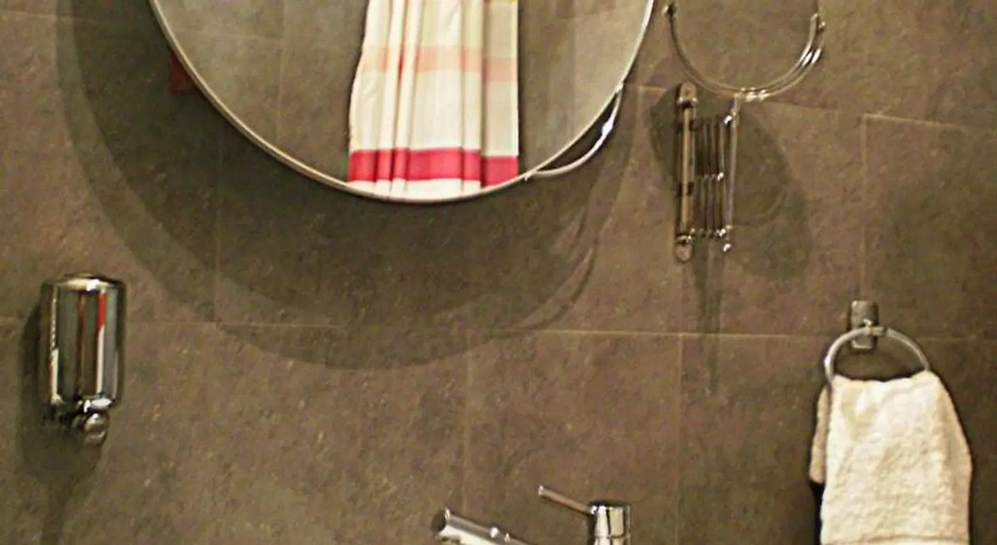 Aigai Hotel Badezimmer