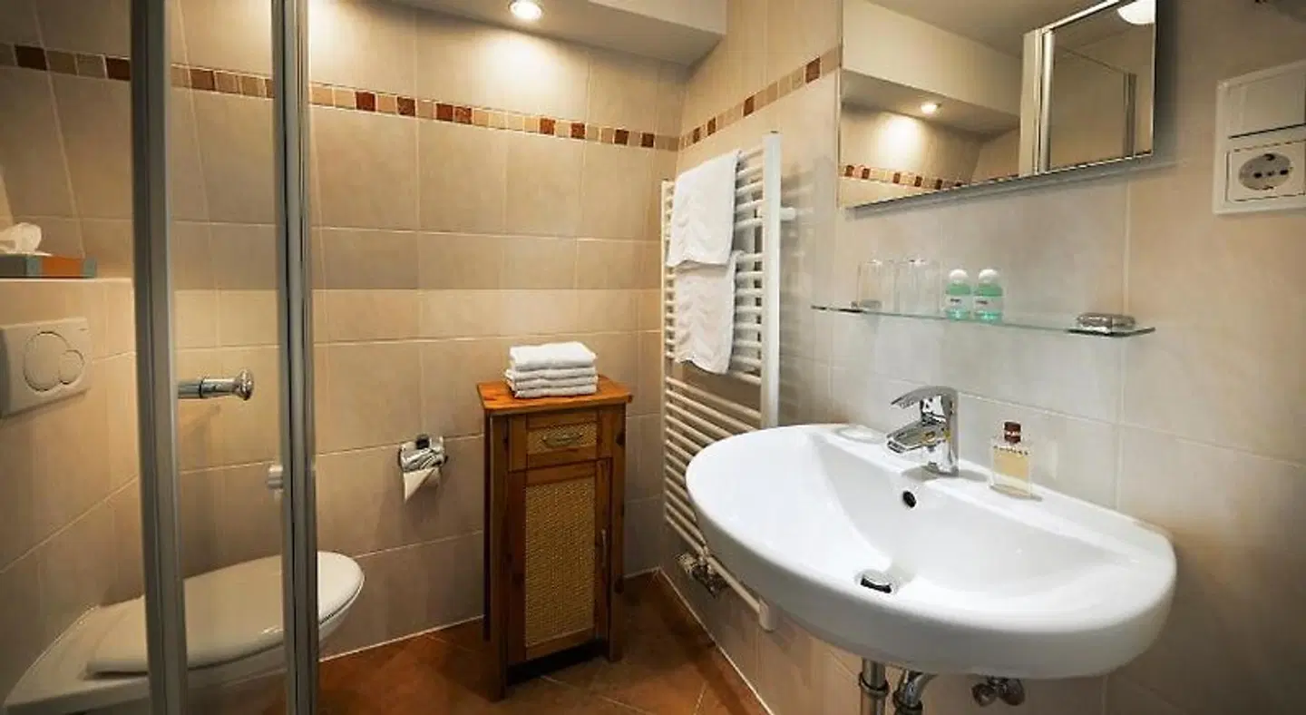 Zur Post Badezimmer
