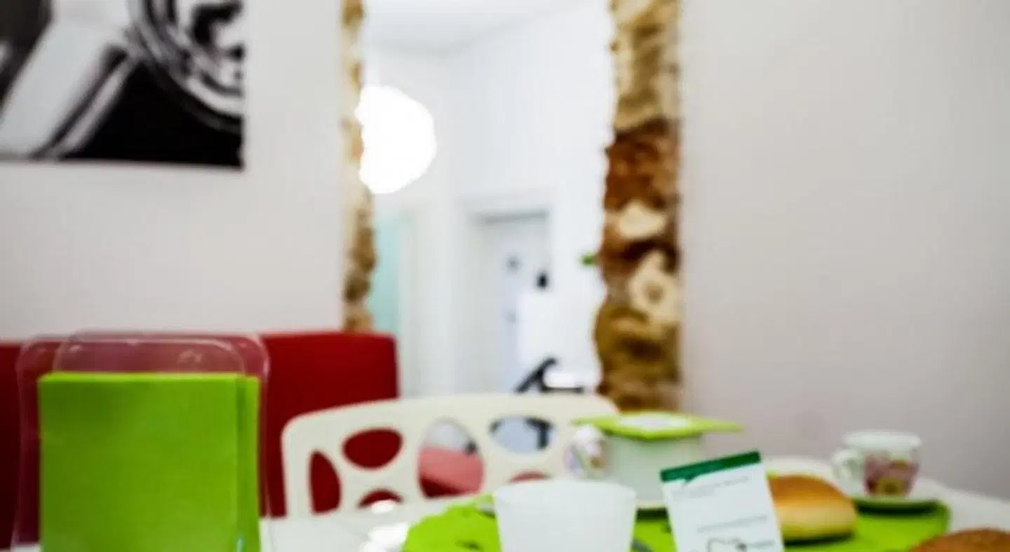 B&B White ROOM_EXAMPLE