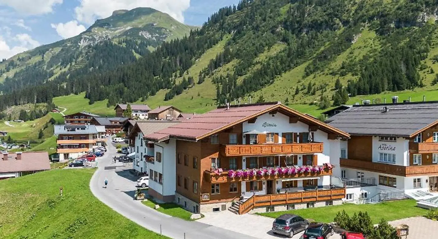 Bianca EXTERIOR