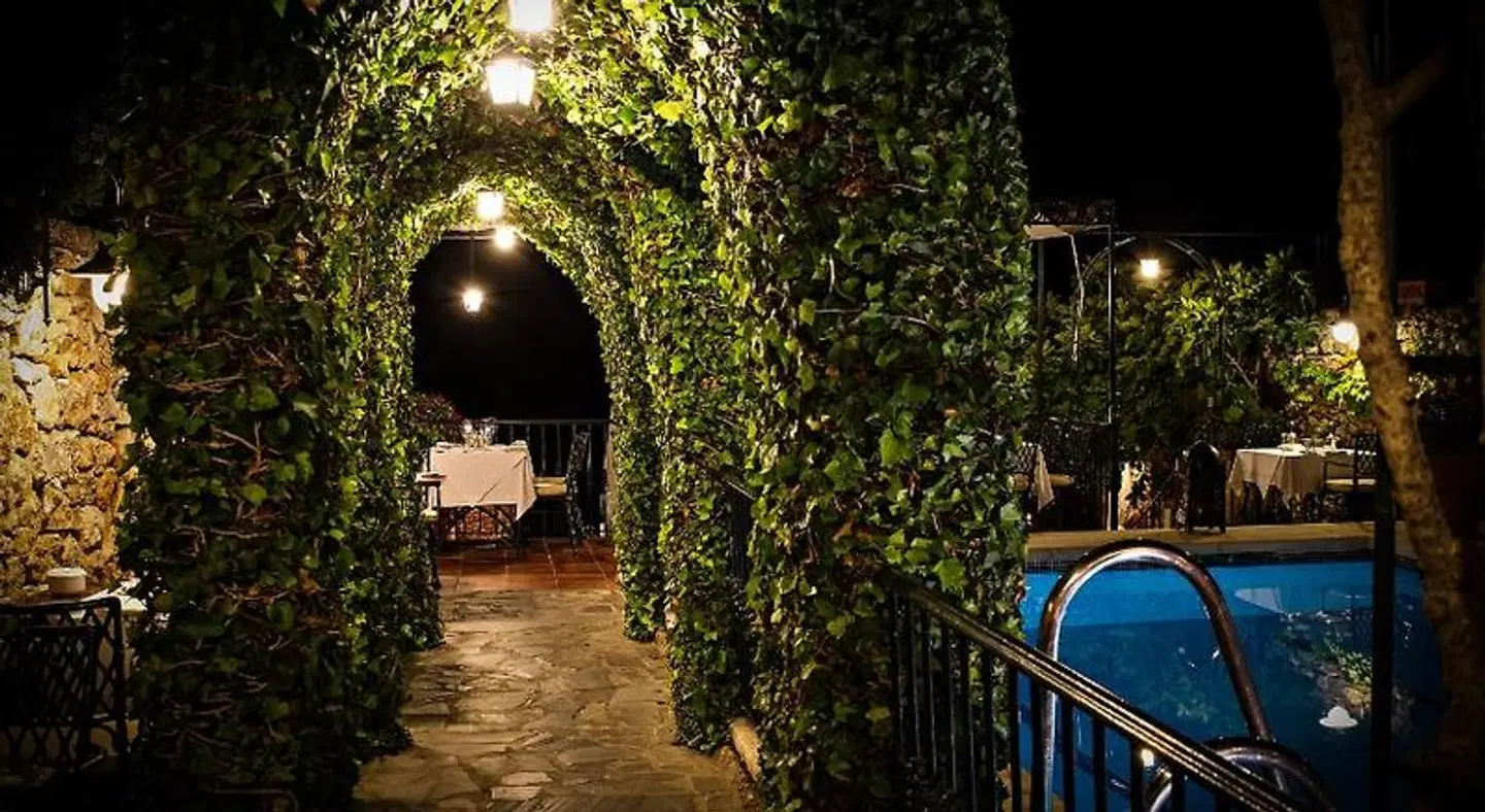 Hotel Carabeo Garten