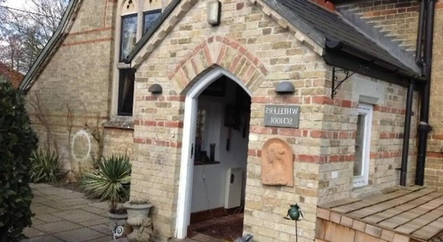 Chalk And Cheese EXTERIOR