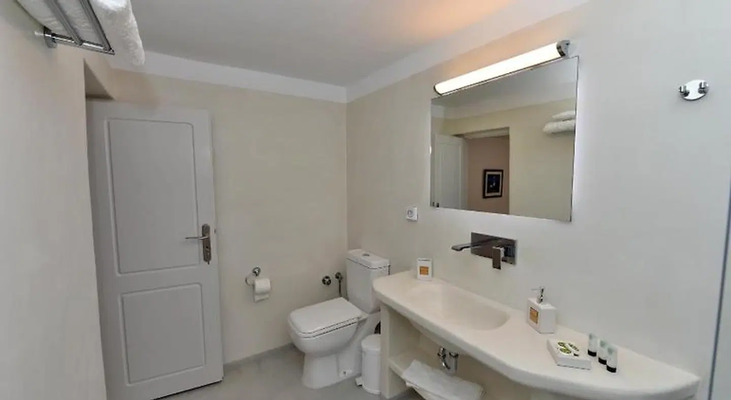 Tinos Peristerionas Badezimmer