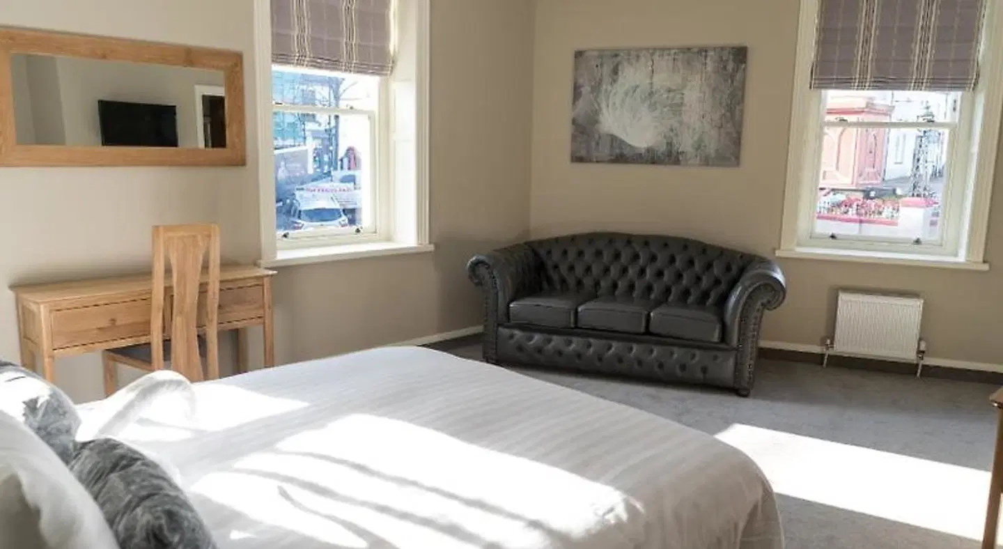 Tredegar Arms Hotel ROOM_EXAMPLE