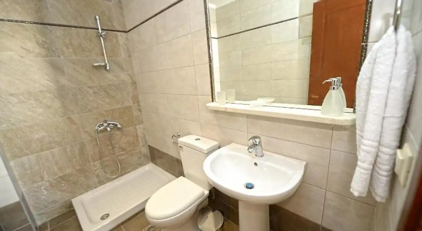 Fotini Traditional Villas Badezimmer