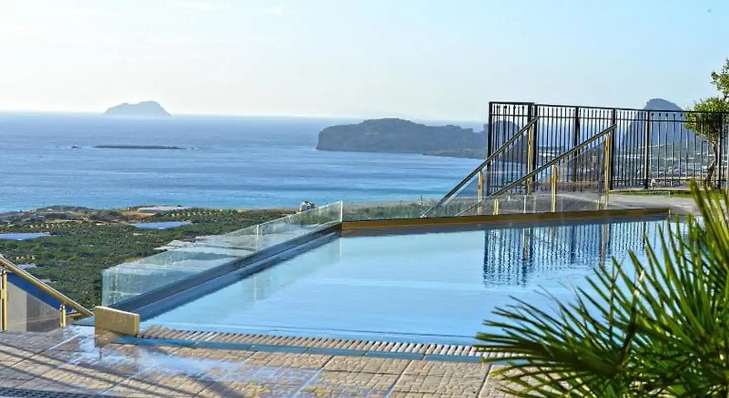 Fotini Traditional Villas Pool