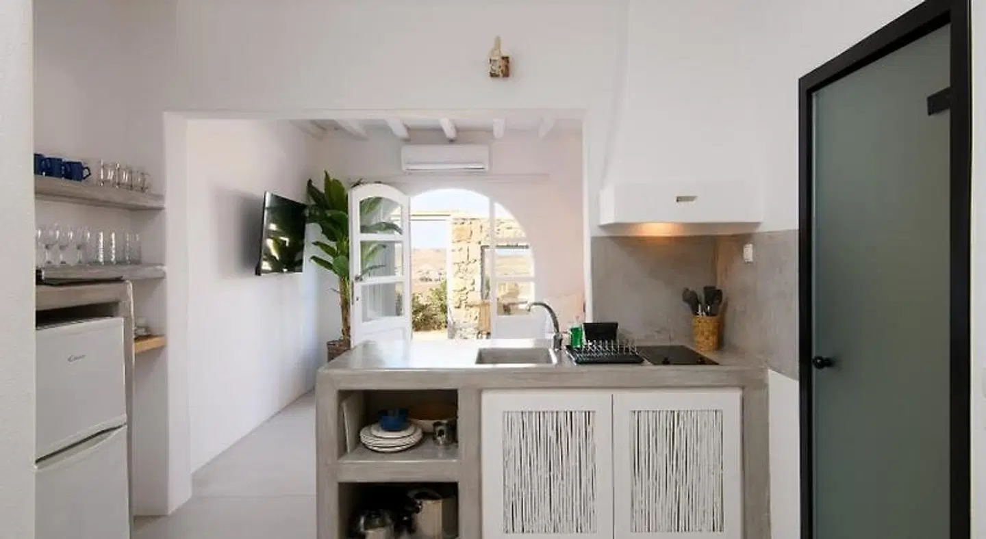 Mykonos Supreme Comfort Suites ROOM_EXAMPLE