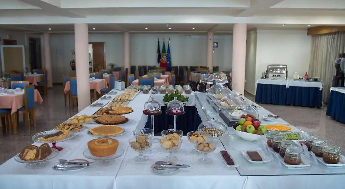 Hotel São Jorge Garden Restaurant