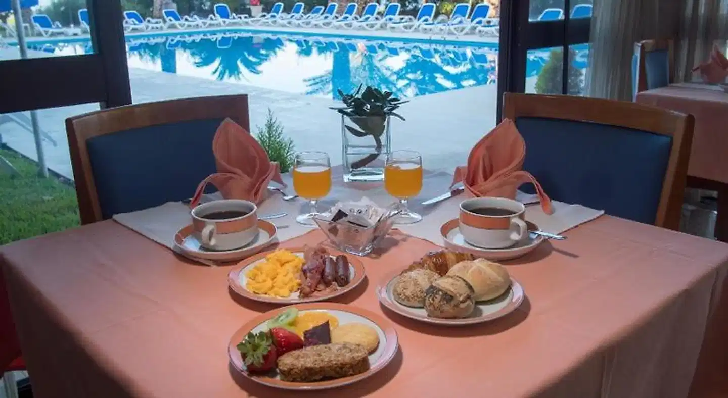 Hotel São Jorge Garden Restaurant