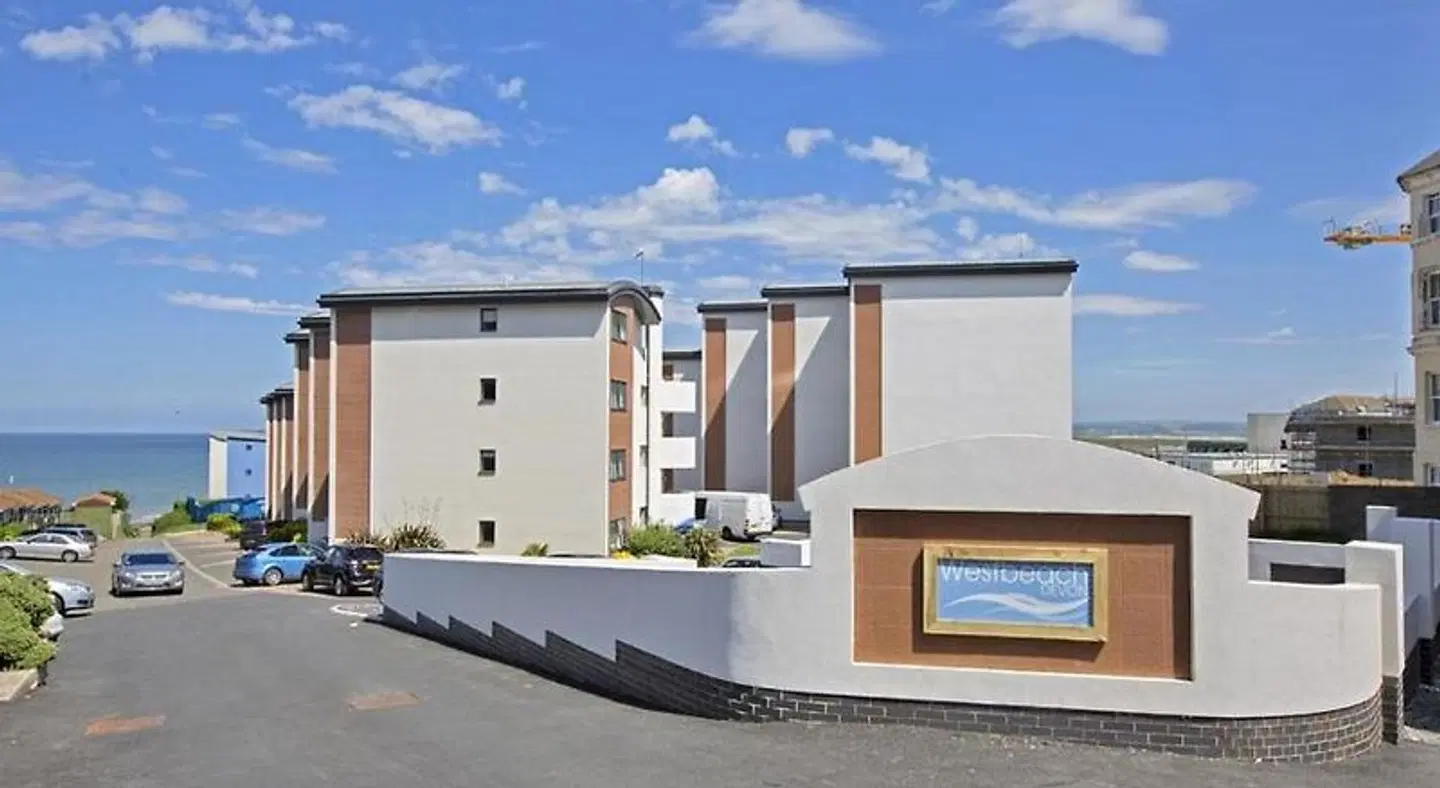 Westbeach Resort EXTERIOR
