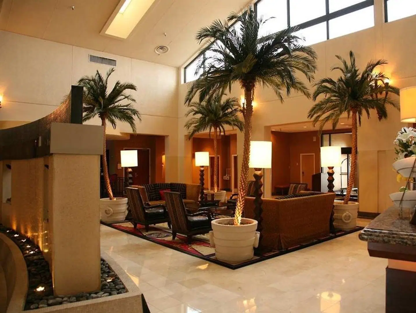 DoubleTree by Hilton Hotel Dallas - Richardson LOUNGE_LOBBY