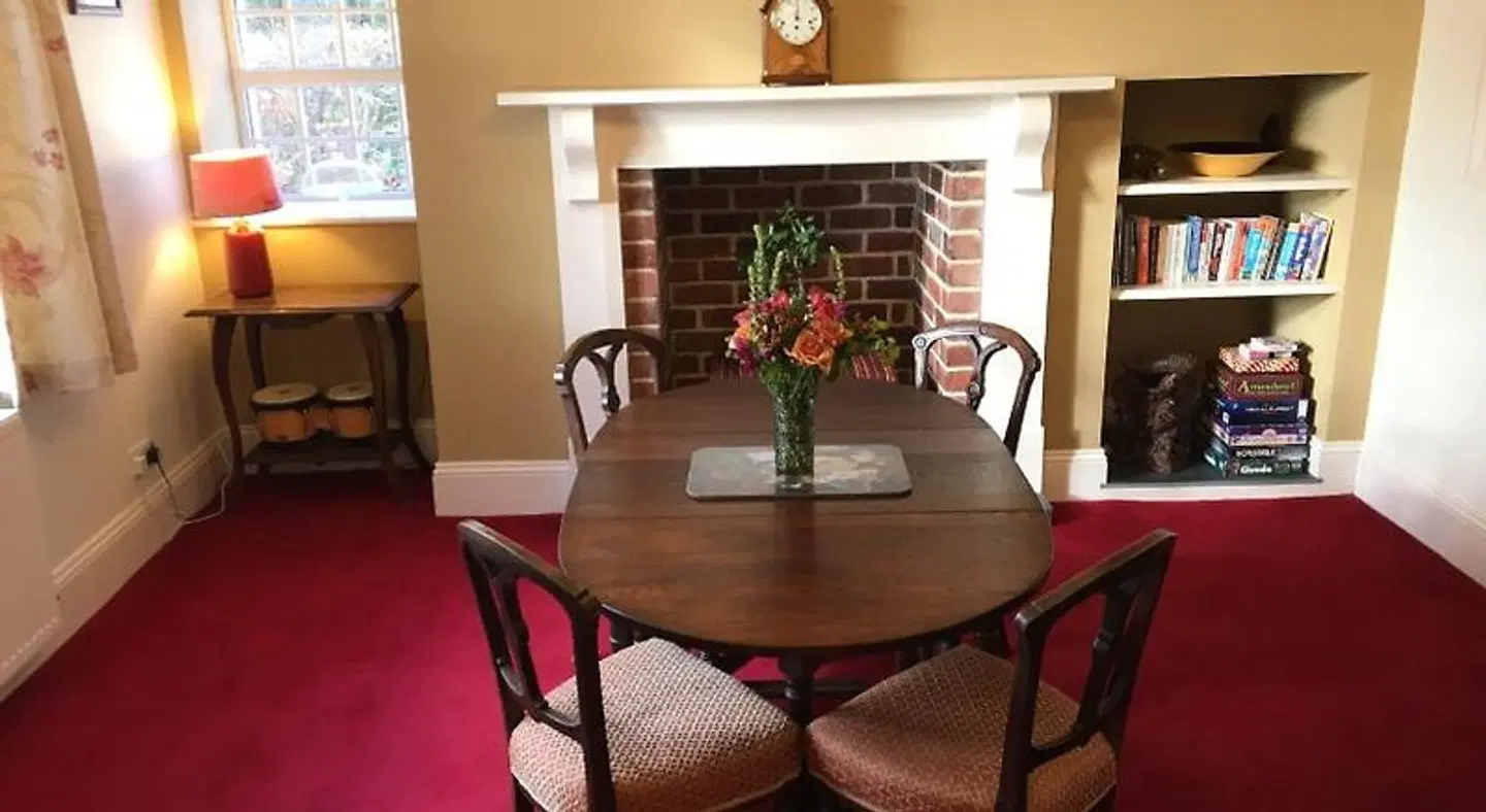 Ebberley Escapes ROOM_EXAMPLE