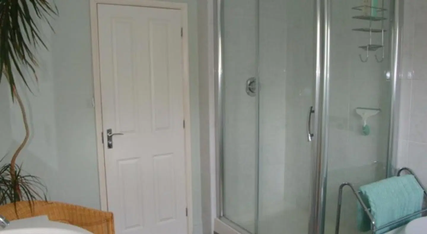 Cobblestones Badezimmer