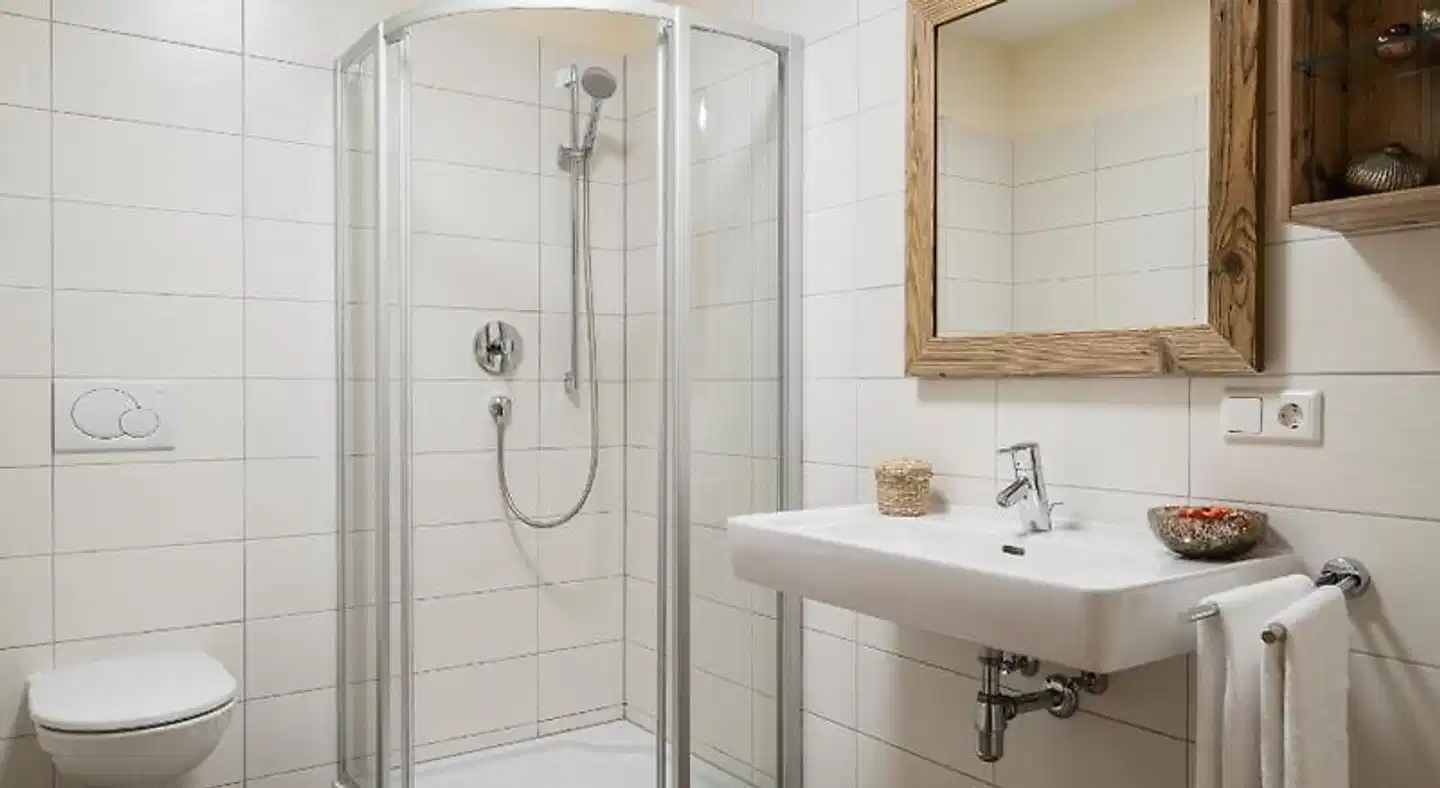 VAYA Kaprun Badezimmer