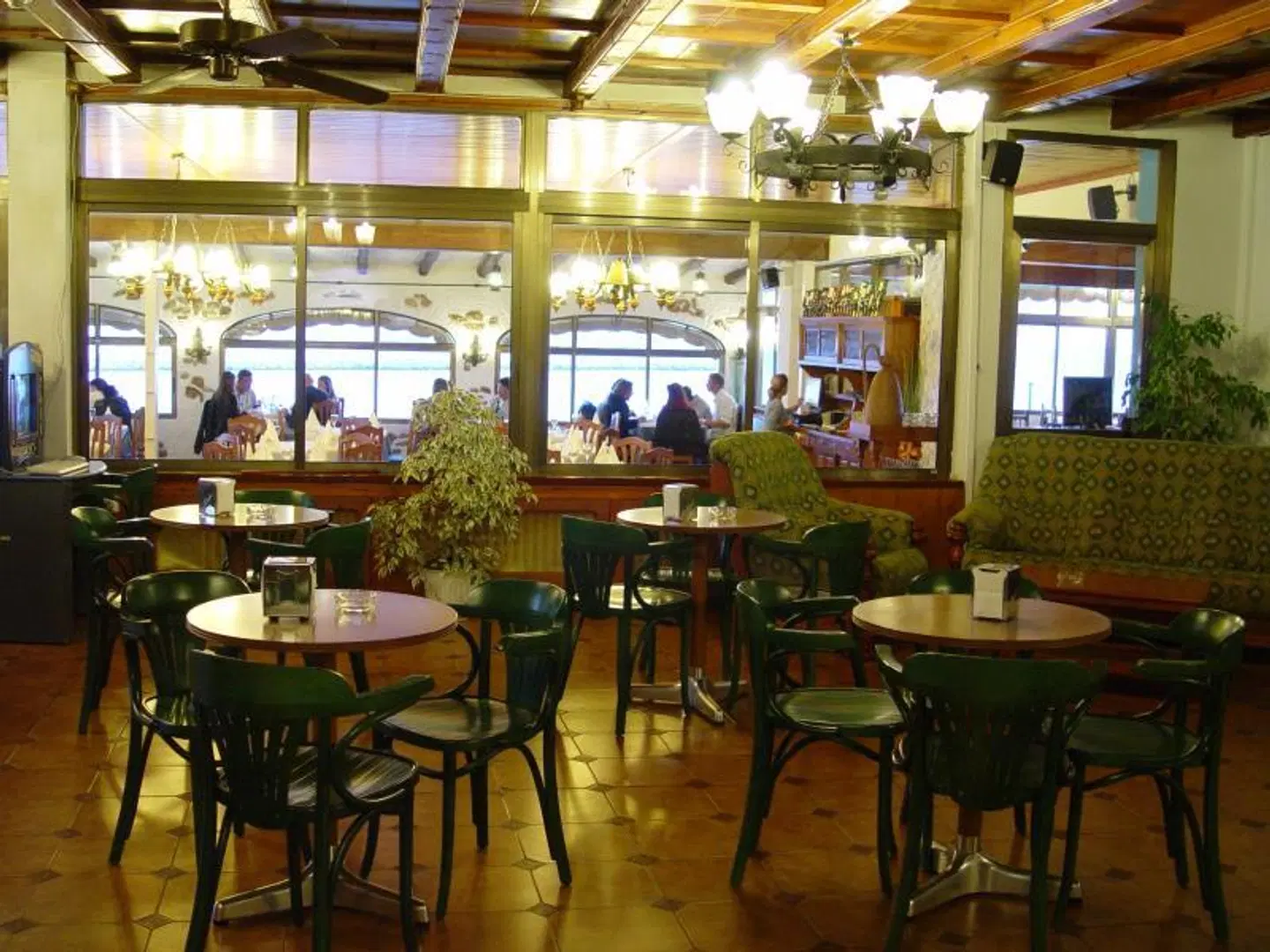 Vistamar Restaurant