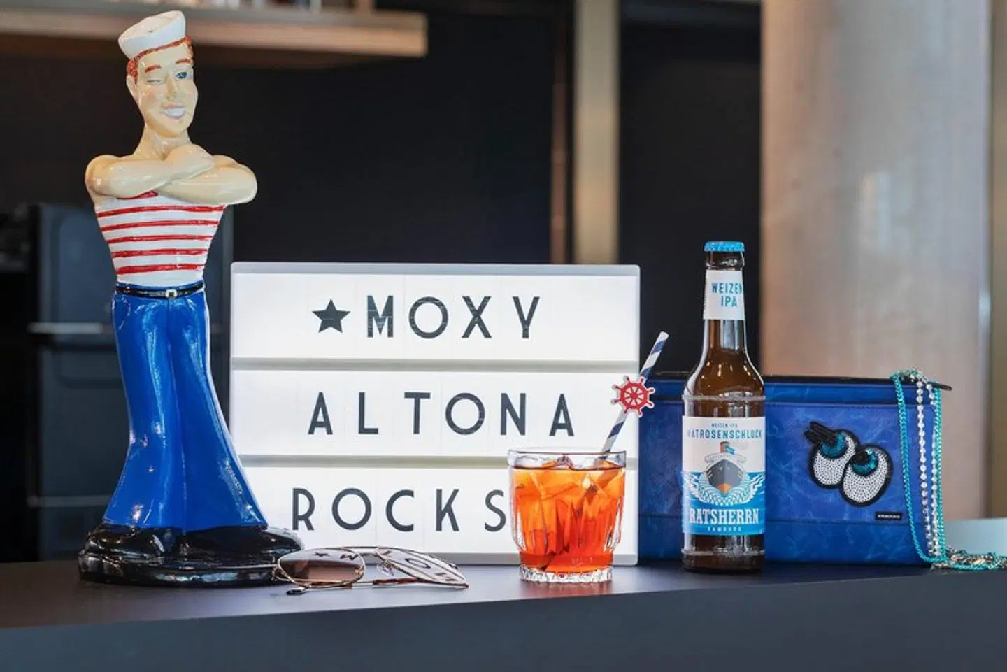Moxy Hamburg Altona PEOPLE