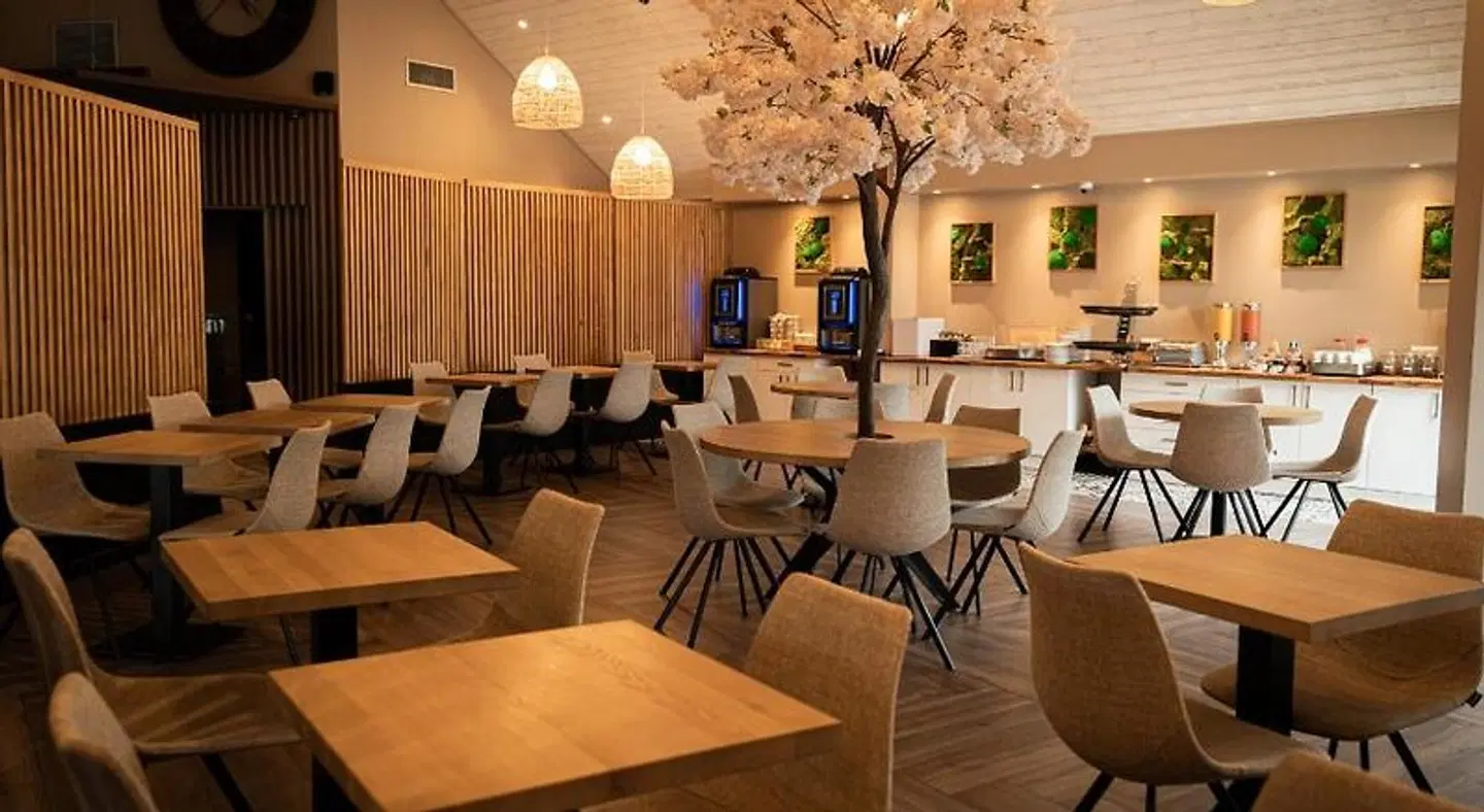 Logis Clermotel - Restaurant & Hôtel Konferenz