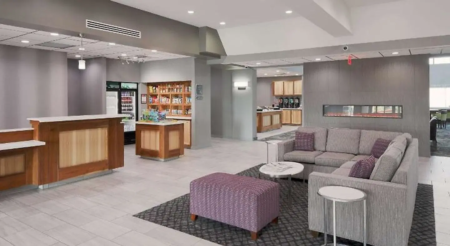 Homewood Suites by Hilton Topeka LOUNGE_LOBBY