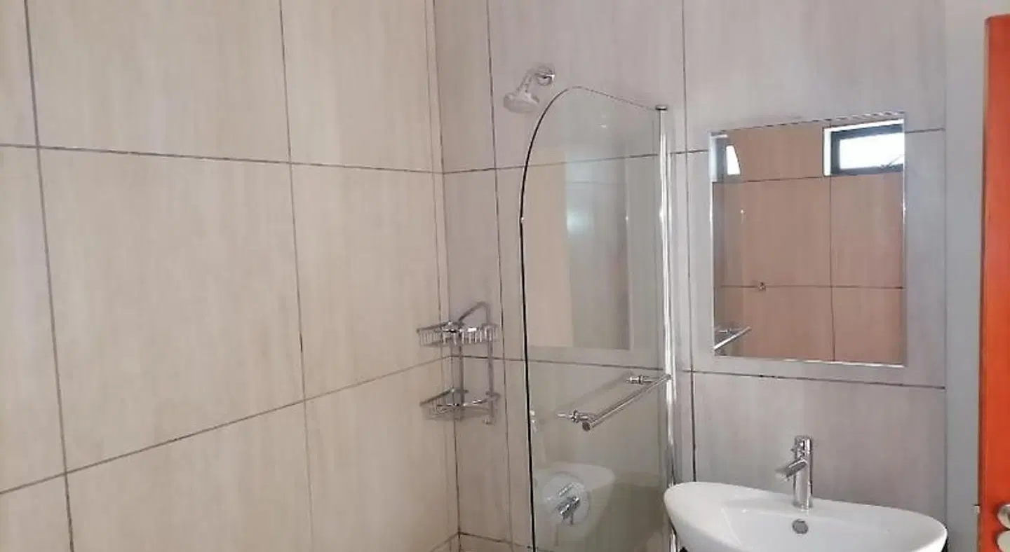 Pofadder Inn Badezimmer