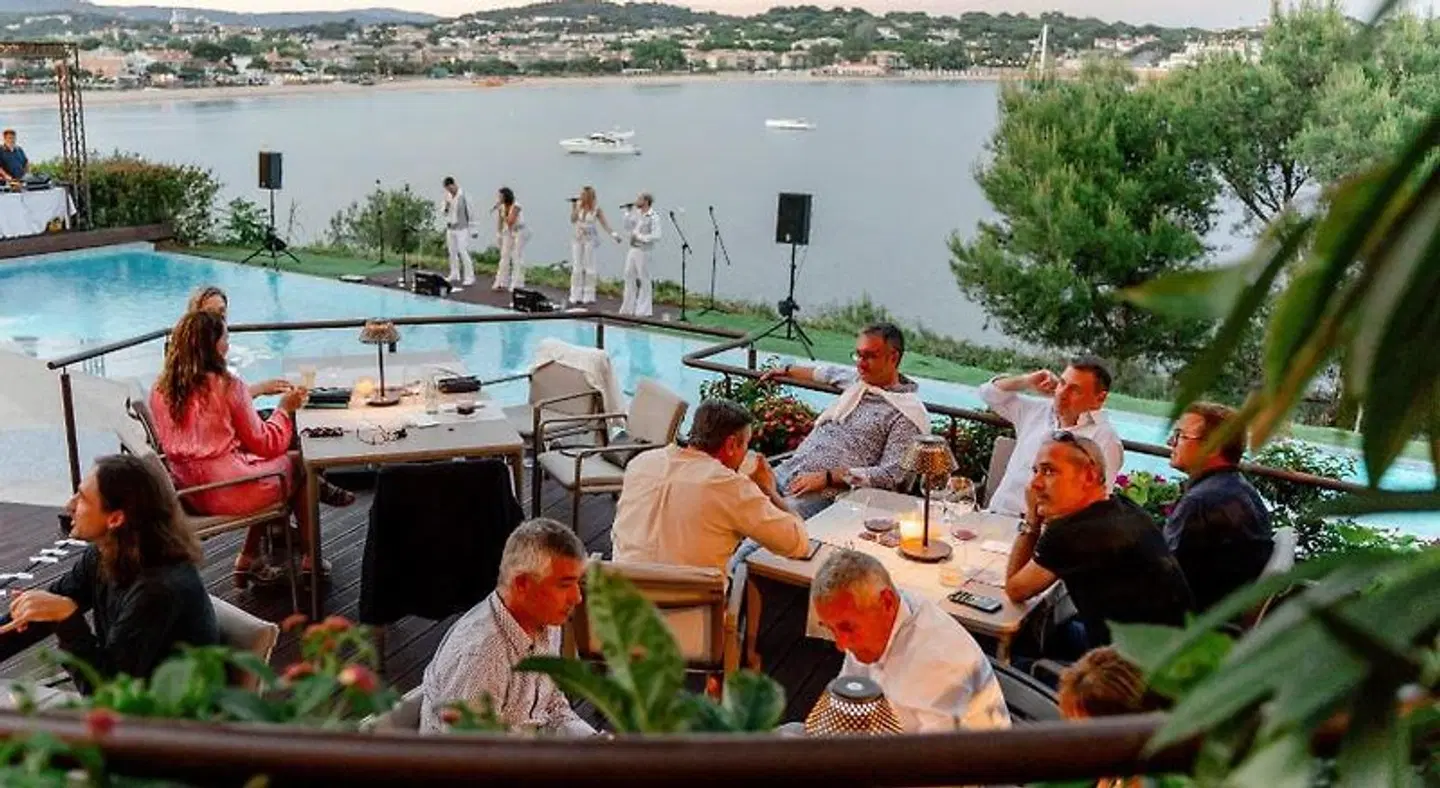 Alàbriga Hotel & HomeSuites Terrasse