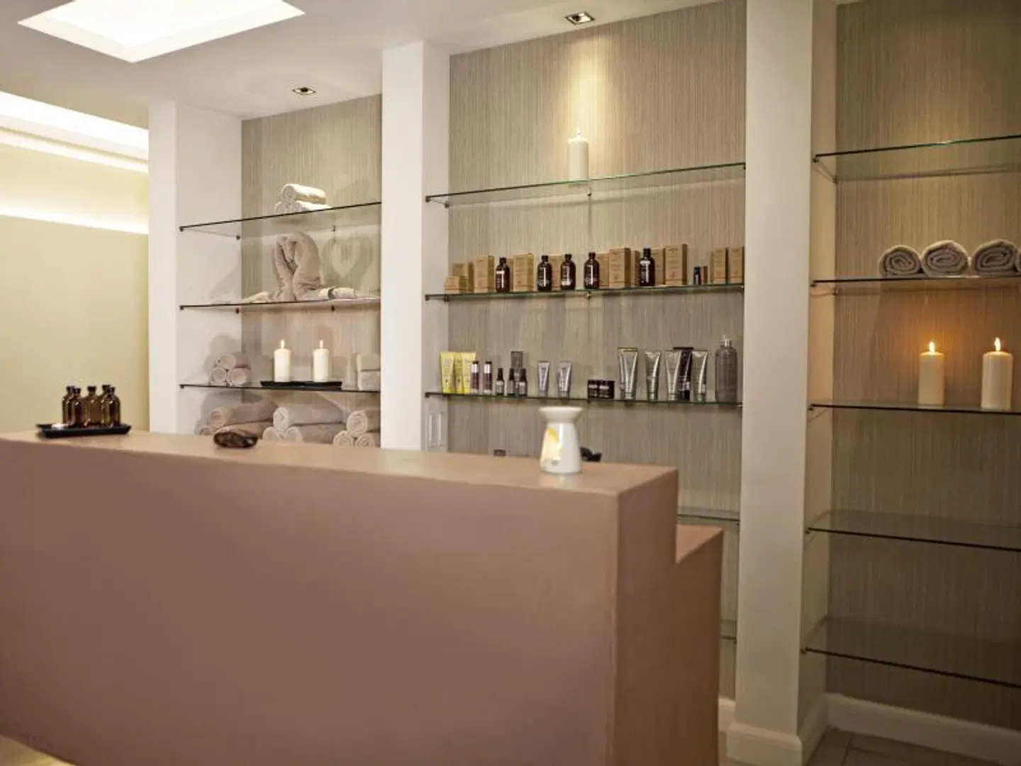 Camvillia Resort Bar