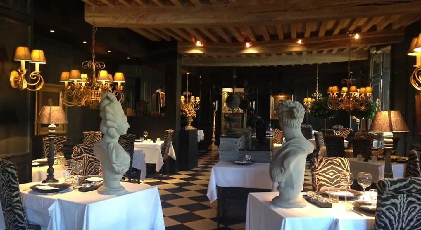 La Tour Cocooning & Gastronomie Bar
