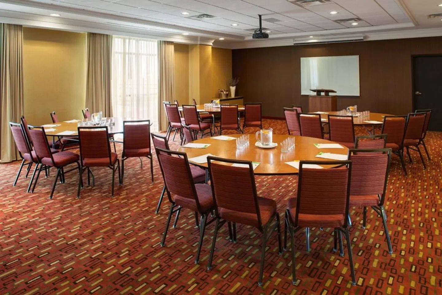 Courtyard by Marriott London Konferenz