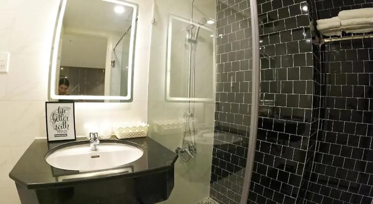 Dinh Phat Hotel Badezimmer