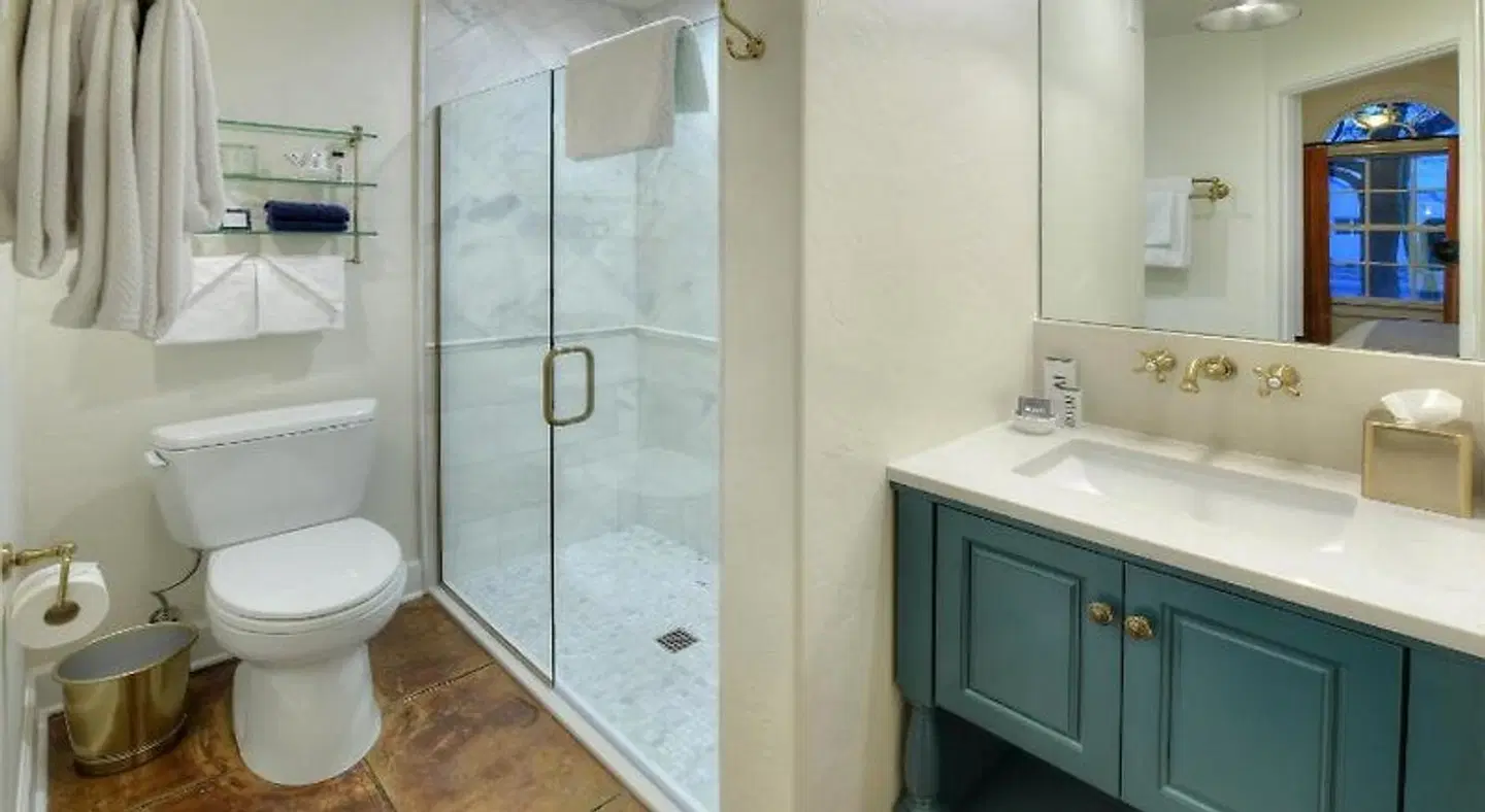 The Armory Park Inn Badezimmer