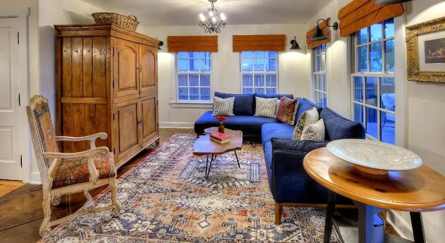 The Armory Park Inn LOUNGE_LOBBY