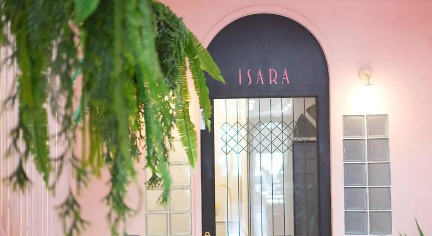 Isara Boutique Hotel and Cafe EXTERIOR