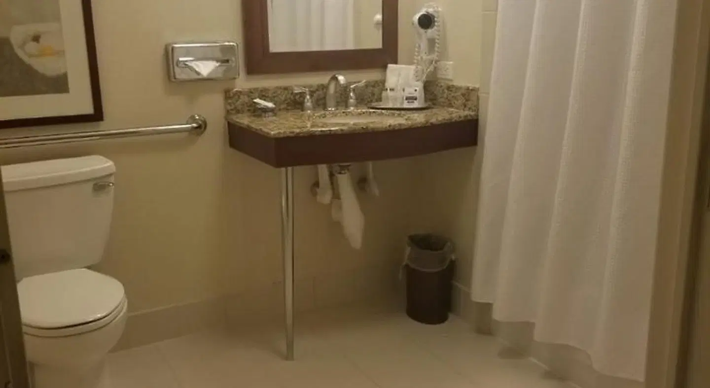 San Carlos Hotel New York Badezimmer