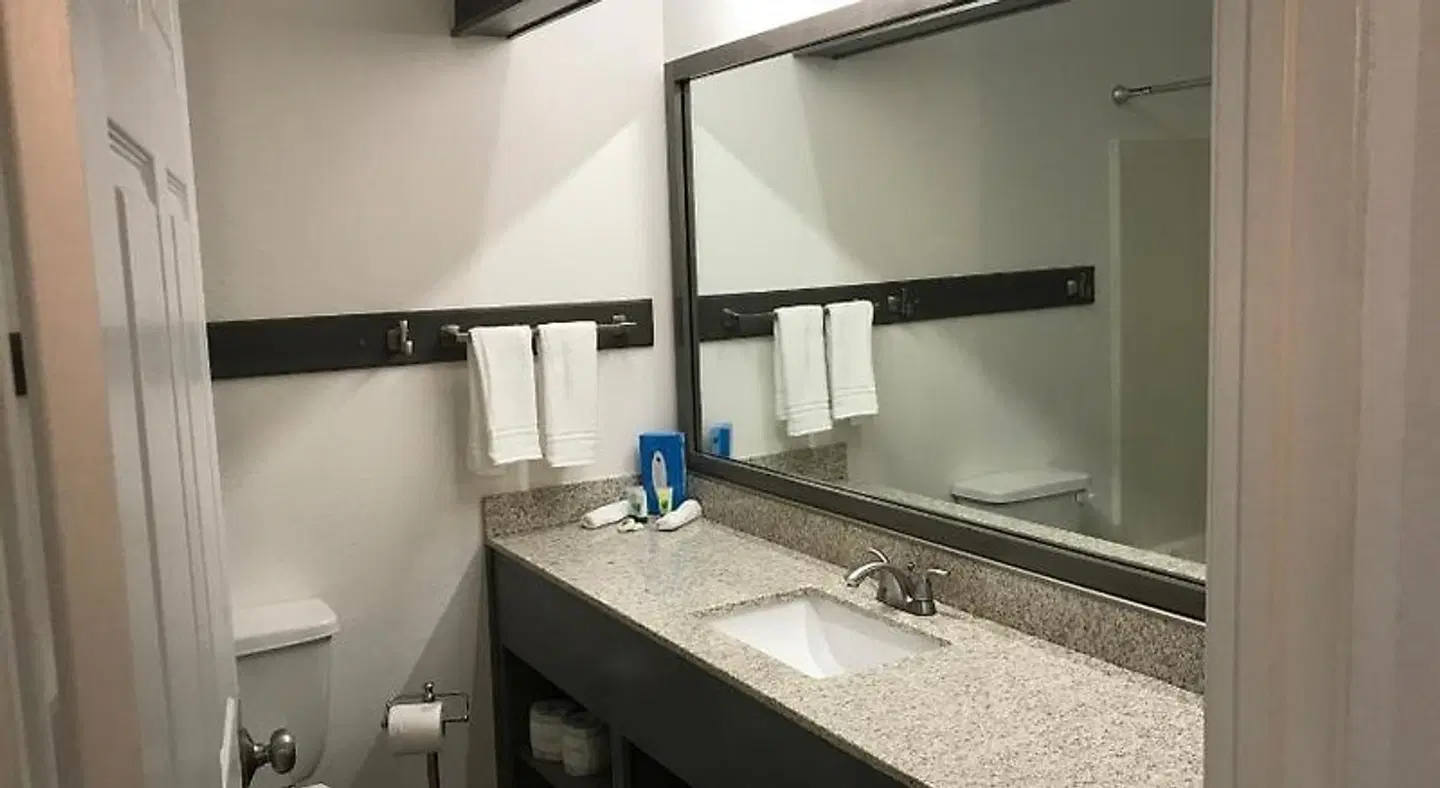 Hotel Pensacola Badezimmer