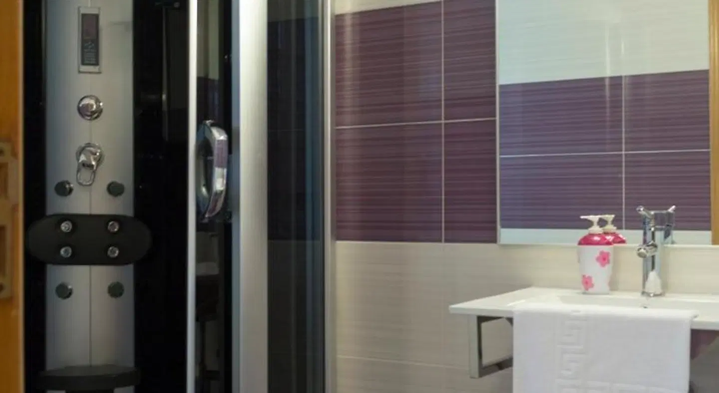Hostal Dulcinea Badezimmer