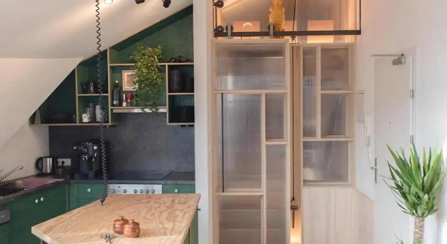 Montagu Hostel Lobby