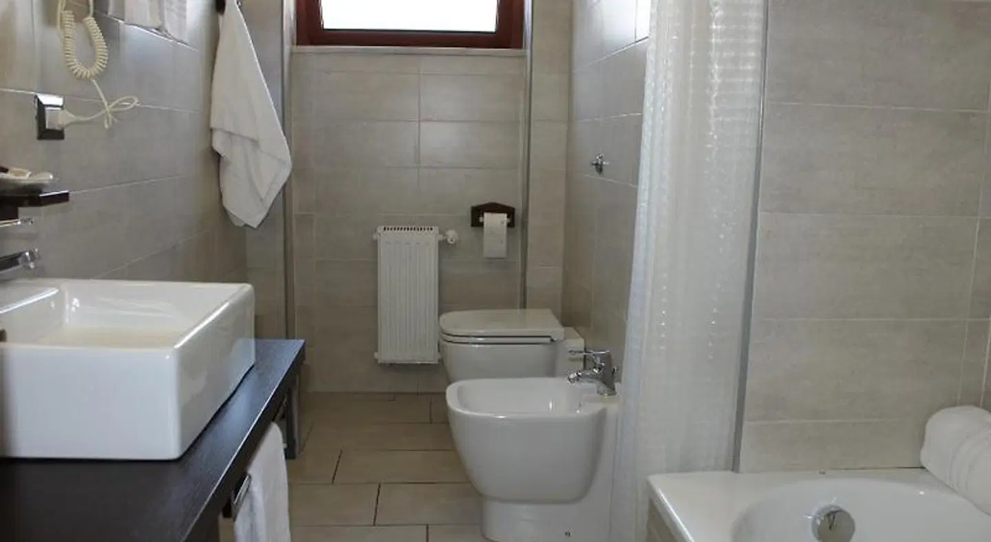 Lemon Rooms Sorrento Badezimmer