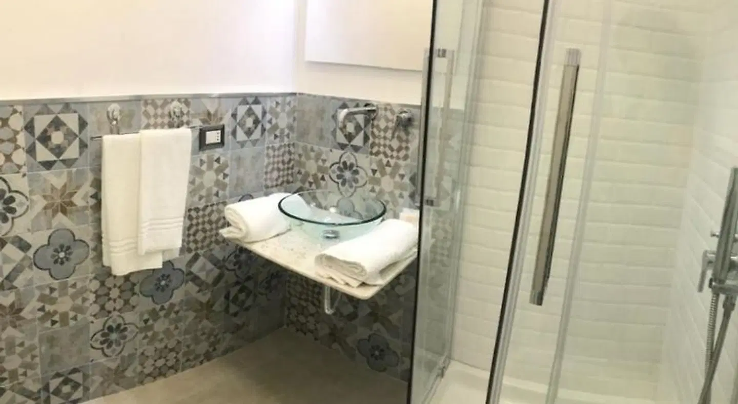 Lemon Rooms Sorrento Badezimmer