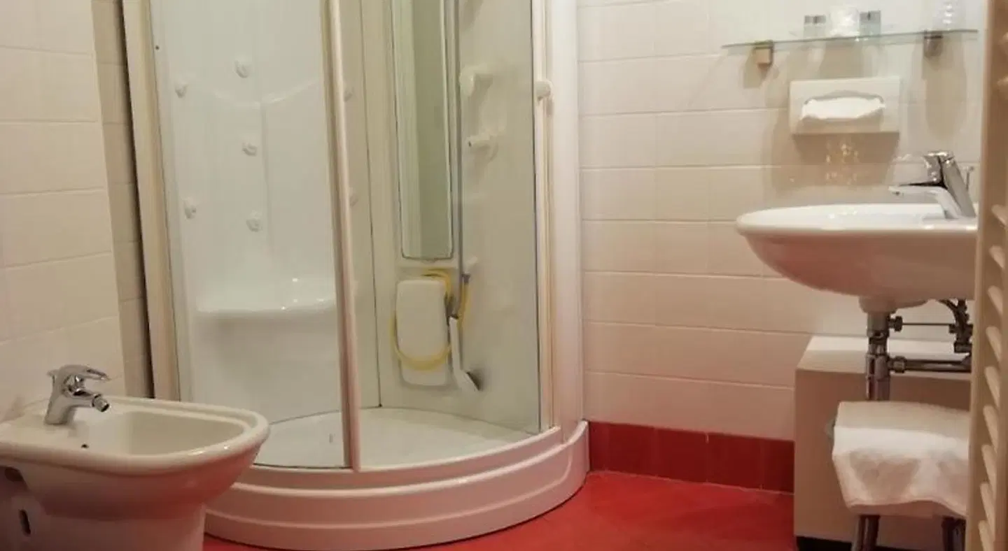 Ostarie Vecjo Friul 1901 Badezimmer