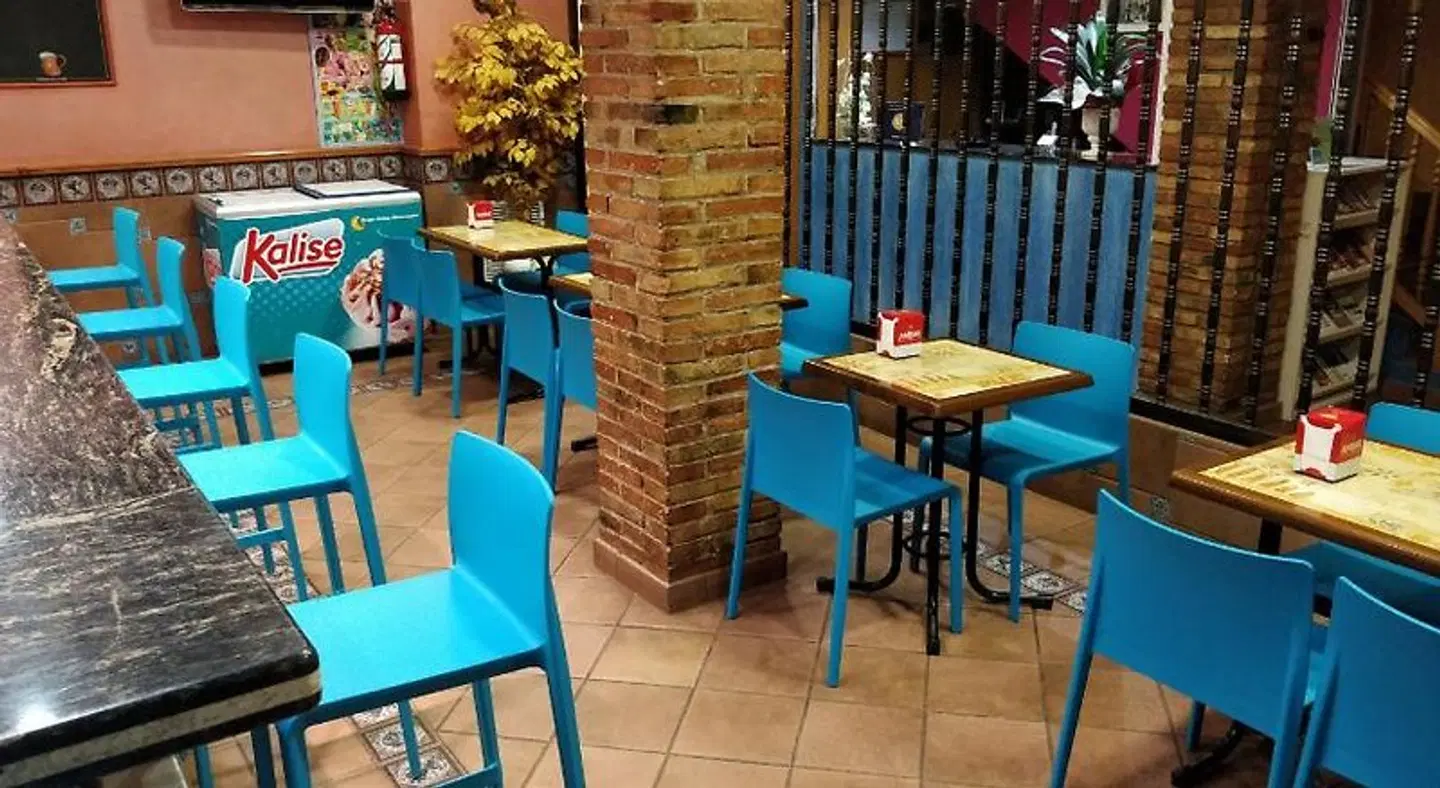 Hostal Restaurante El Surtidor Terrasse