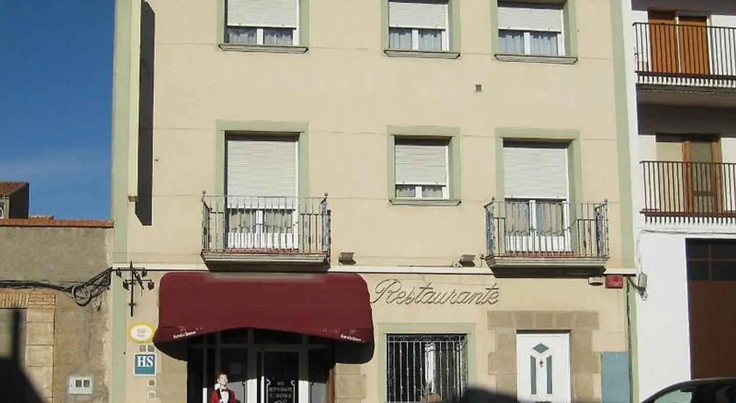 Hostal Restaurante El Surtidor MODEL_IMPRESSION