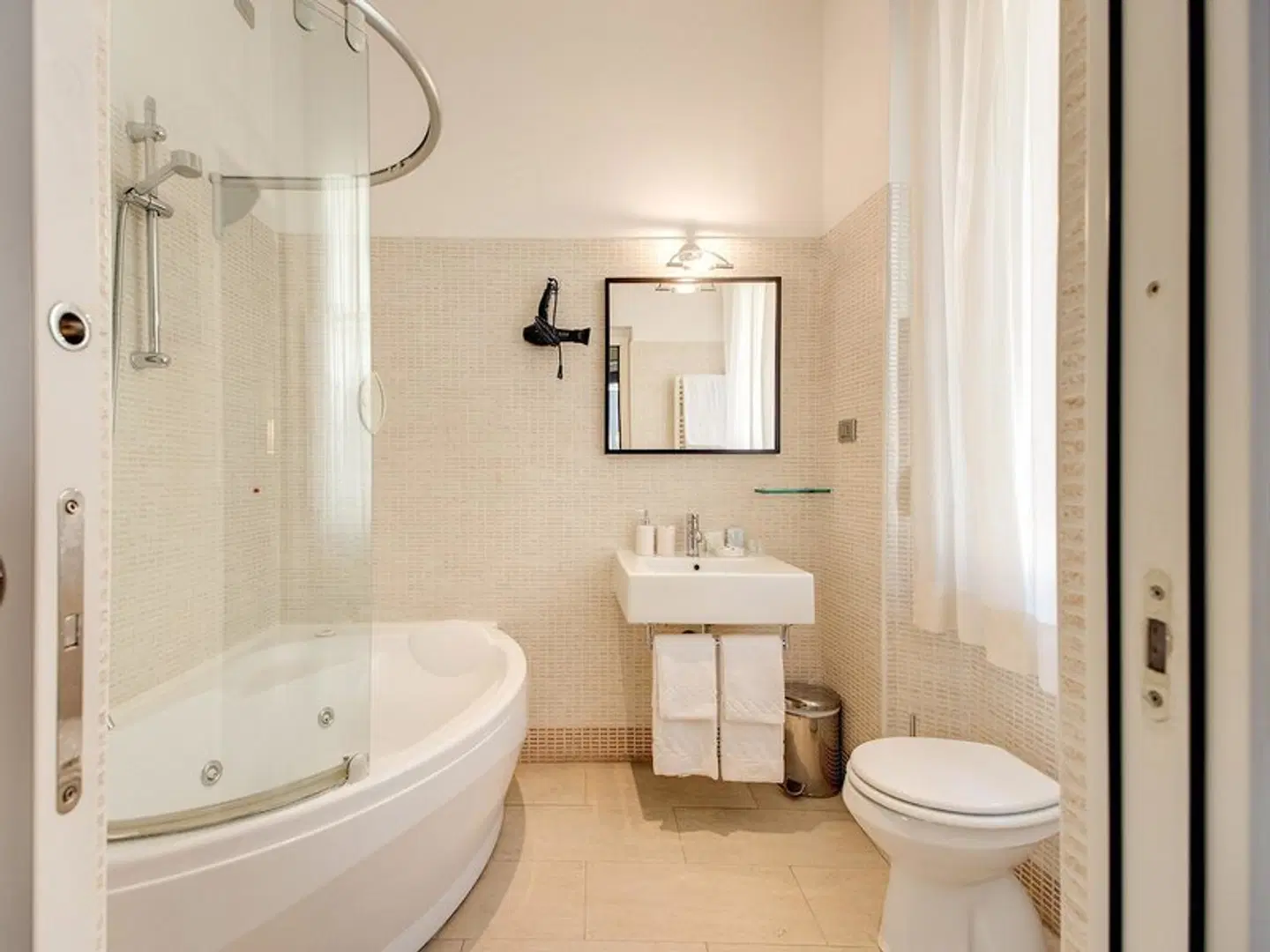 Target Inn Badezimmer
