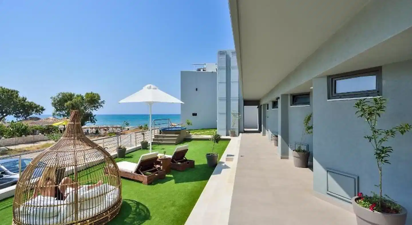 Elia Agia Marina Hotel Terrasse