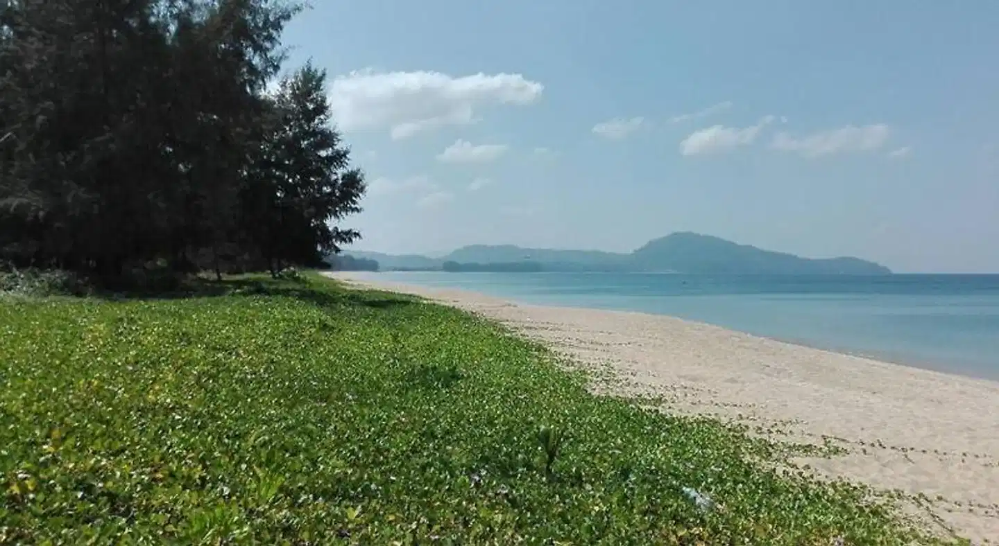 Maikhao Beach Guest House Strand