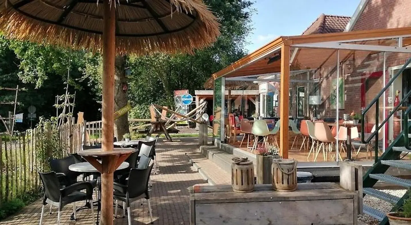 De Kapschuur Terrasse