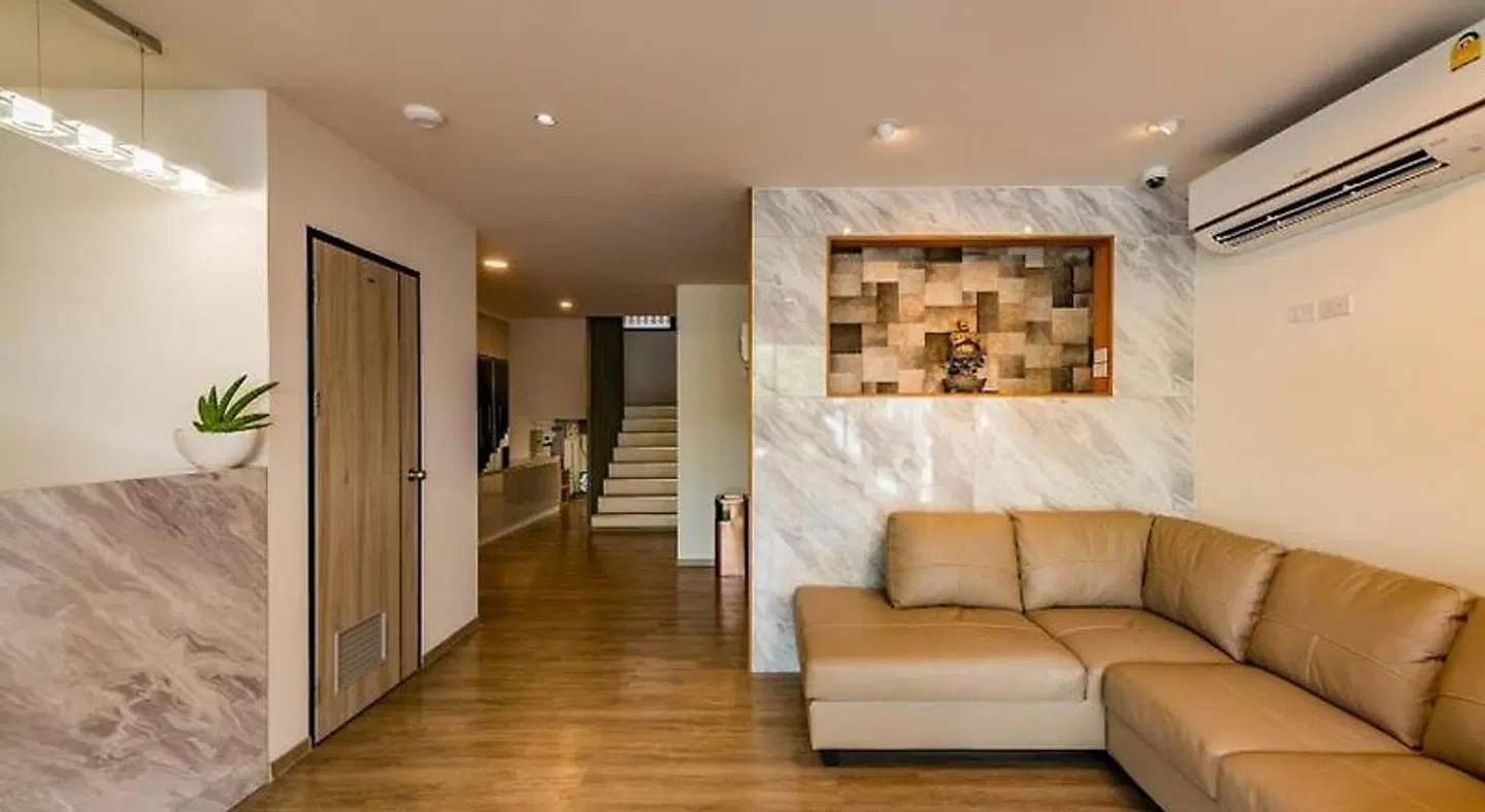 P18 hotel LOUNGE_LOBBY