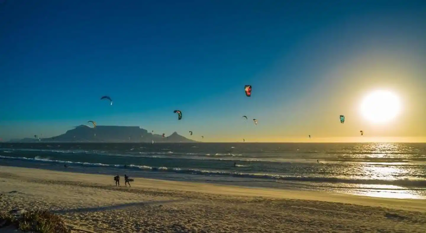 Sunset beach backpackers Strand