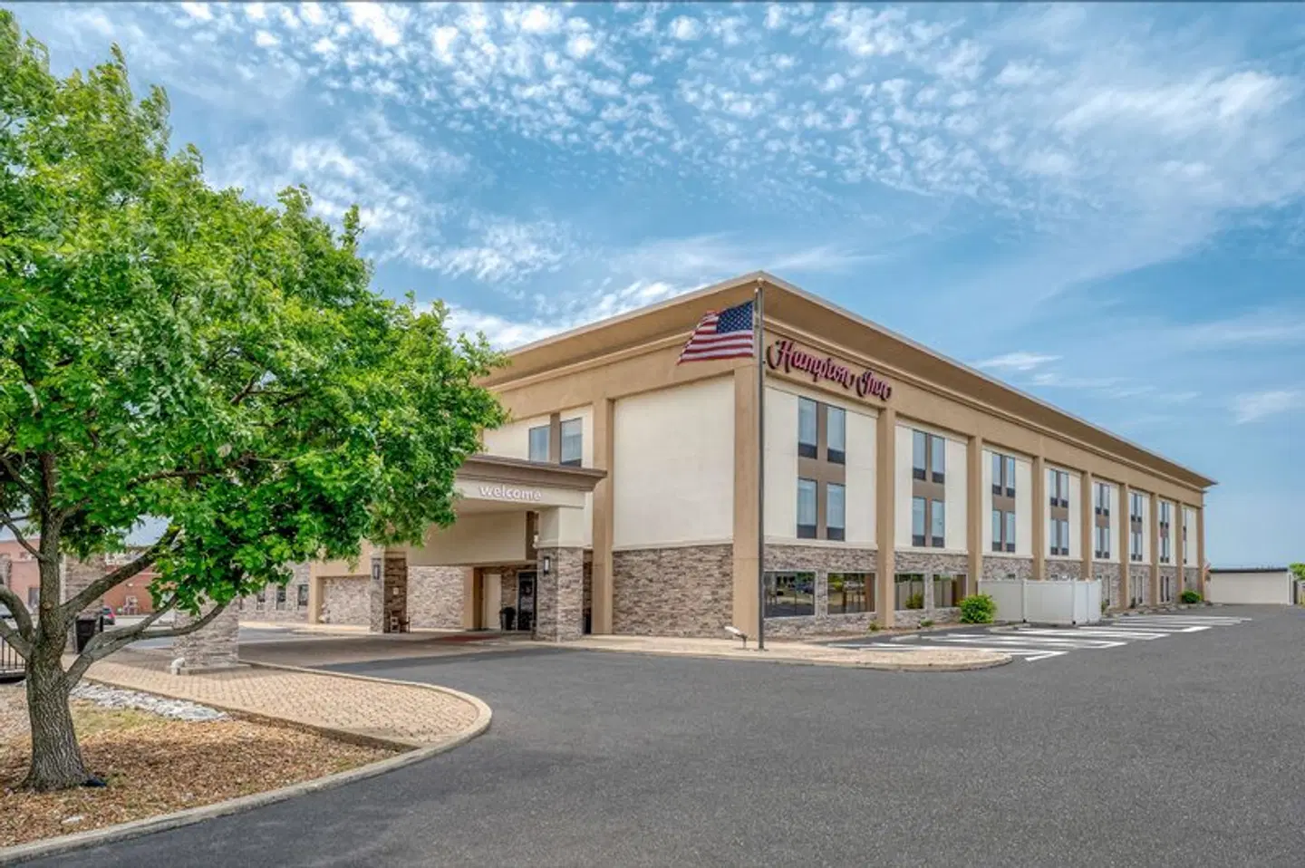 Hampton Inn Collinsville EXTERIOR