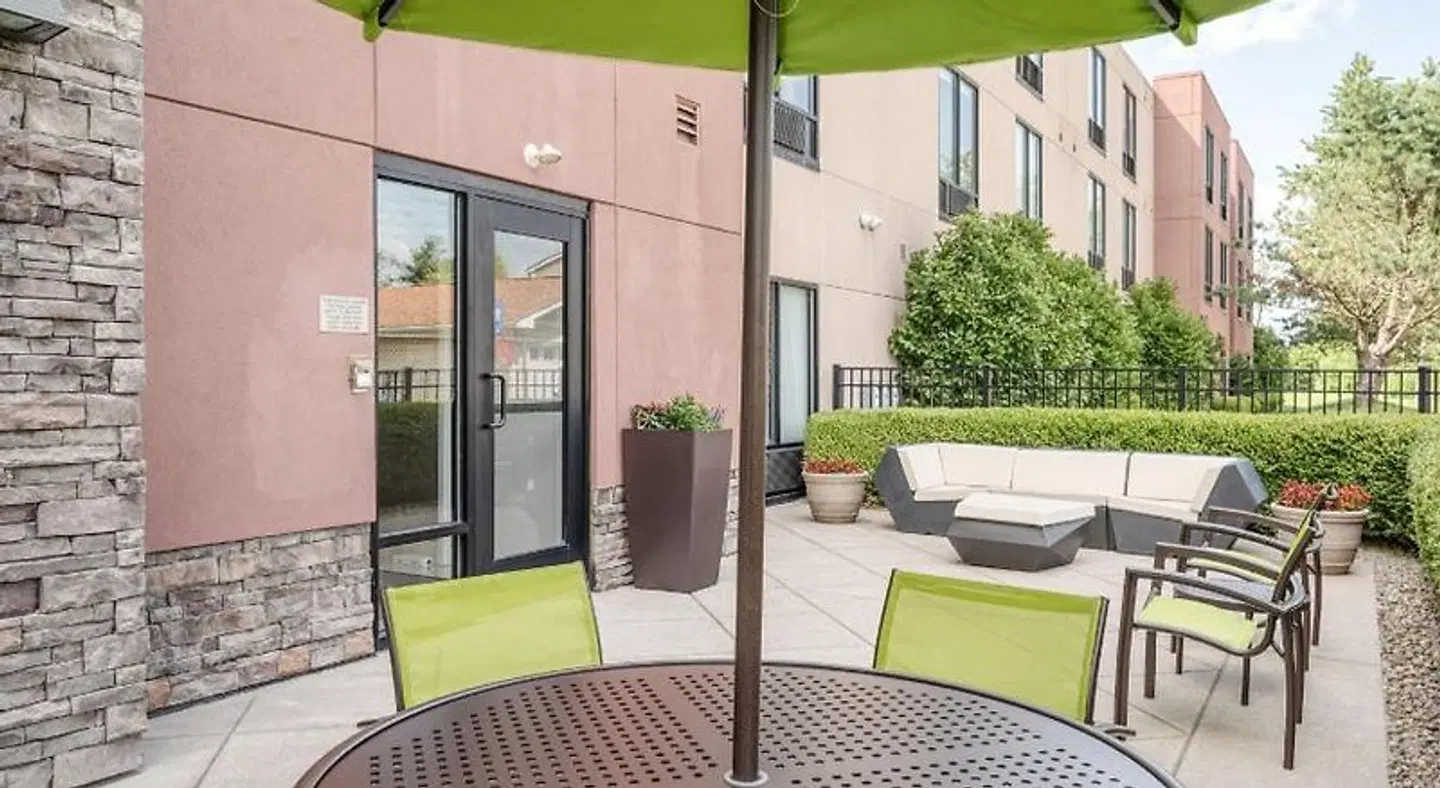 SpringHill Suites by Marriott Terre Haute Terrasse