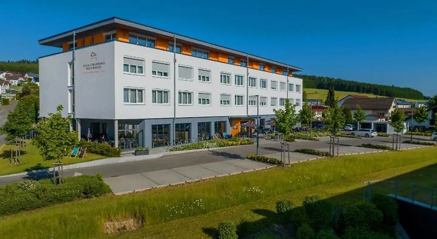 Hotel Schlossberg Wehingen Aussenansicht